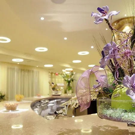 Mirage Otel 3*