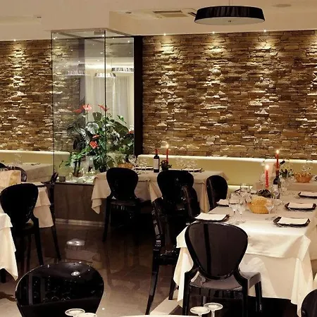 Hotel Mirage 3*